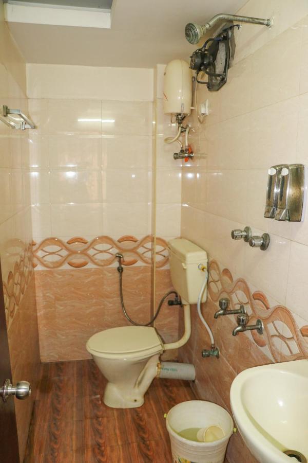 S4 Residency Hotel Chennai Bagian luar foto