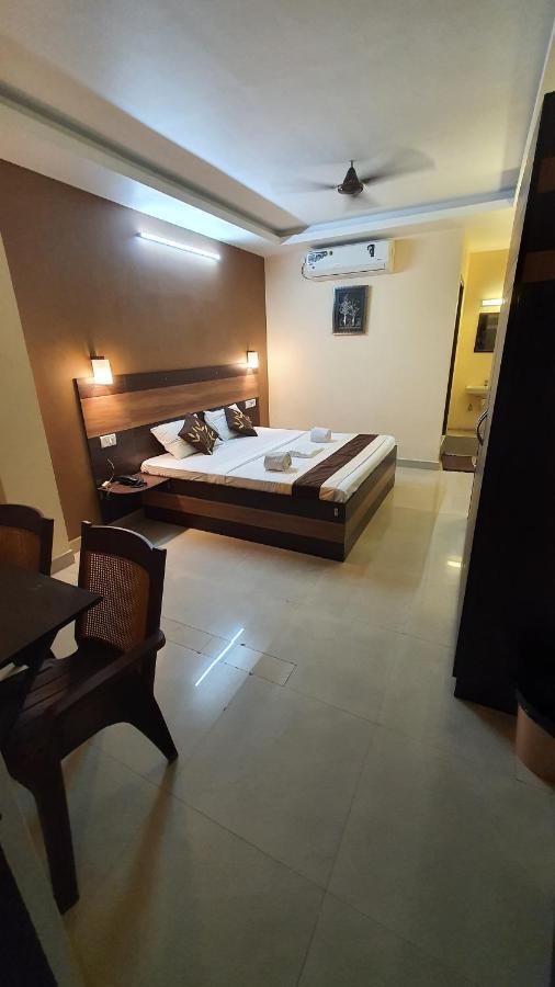 S4 Residency Hotel Chennai Bagian luar foto