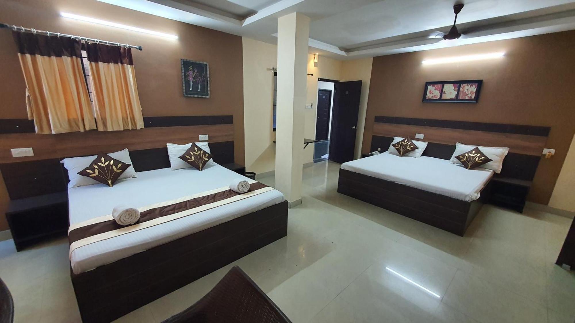 S4 Residency Hotel Chennai Bagian luar foto