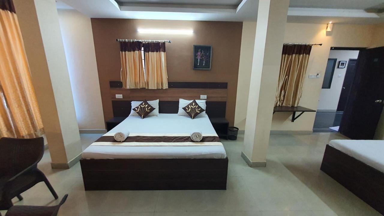 S4 Residency Hotel Chennai Bagian luar foto