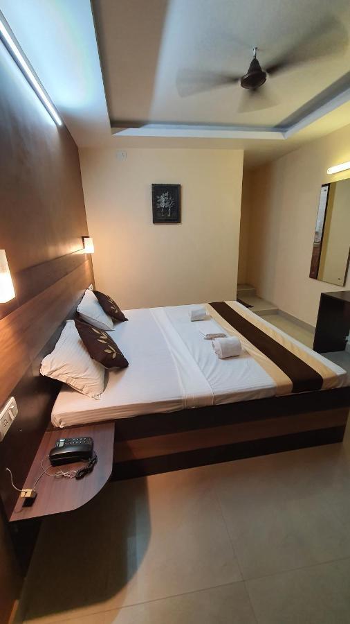 S4 Residency Hotel Chennai Bagian luar foto