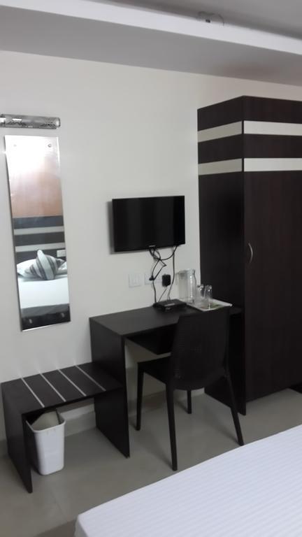 S4 Residency Hotel Chennai Ruang foto