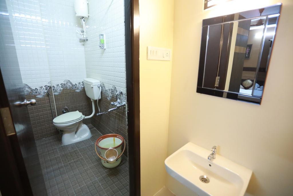 S4 Residency Hotel Chennai Bagian luar foto