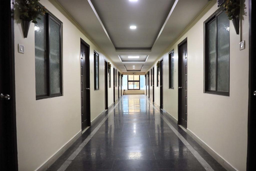 S4 Residency Hotel Chennai Bagian luar foto